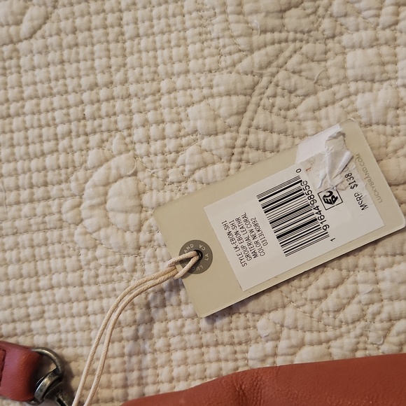 Lucky brand small cross body - Picture 2 of 4